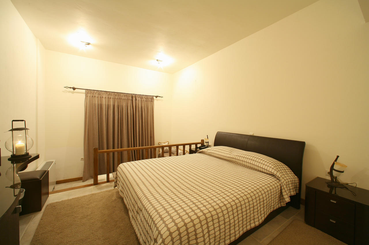 Arhontiko Parnona Hotel Karyes Room photo
