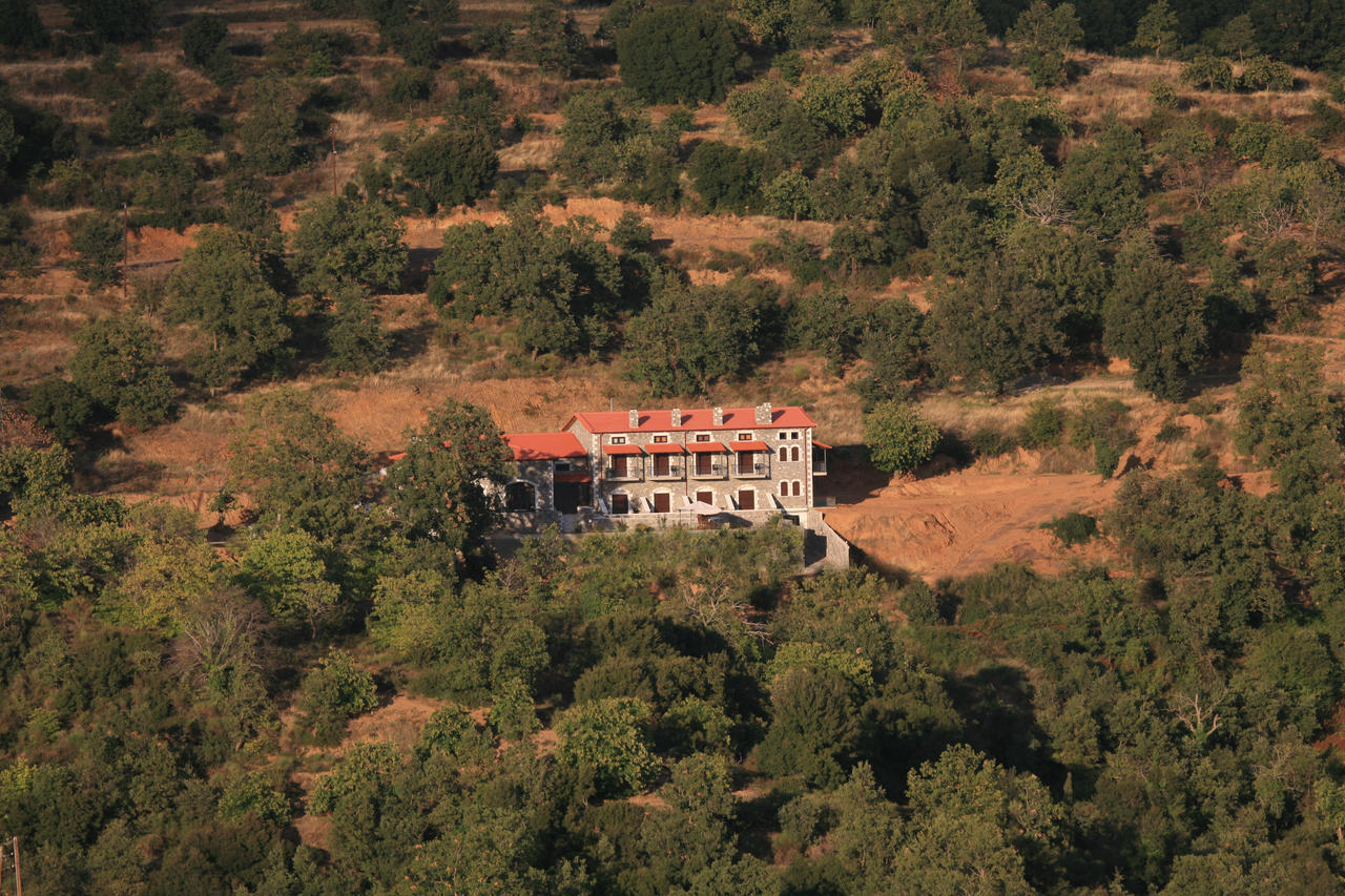 Arhontiko Parnona Hotel Karyes Exterior photo
